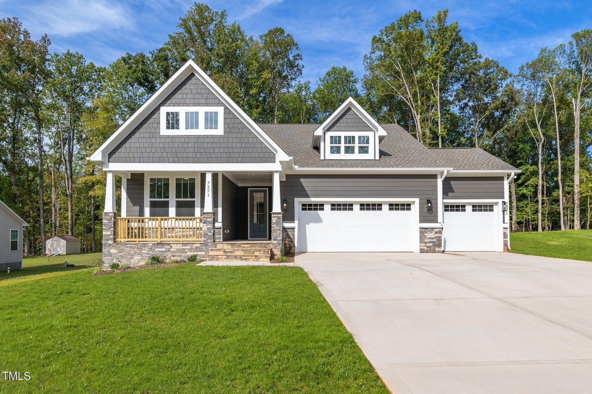 4864 Grosbeak Court, Mebane NC 27302