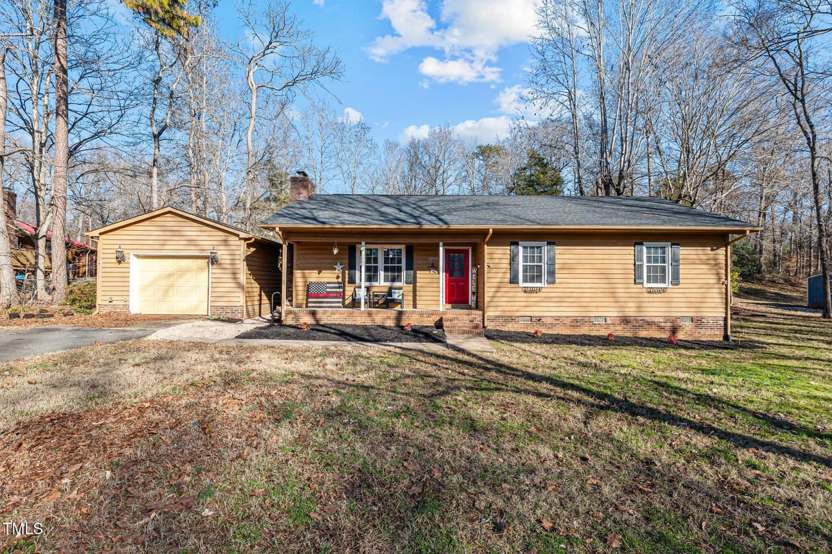 3220 Oakridge Drive, Graham NC 27253