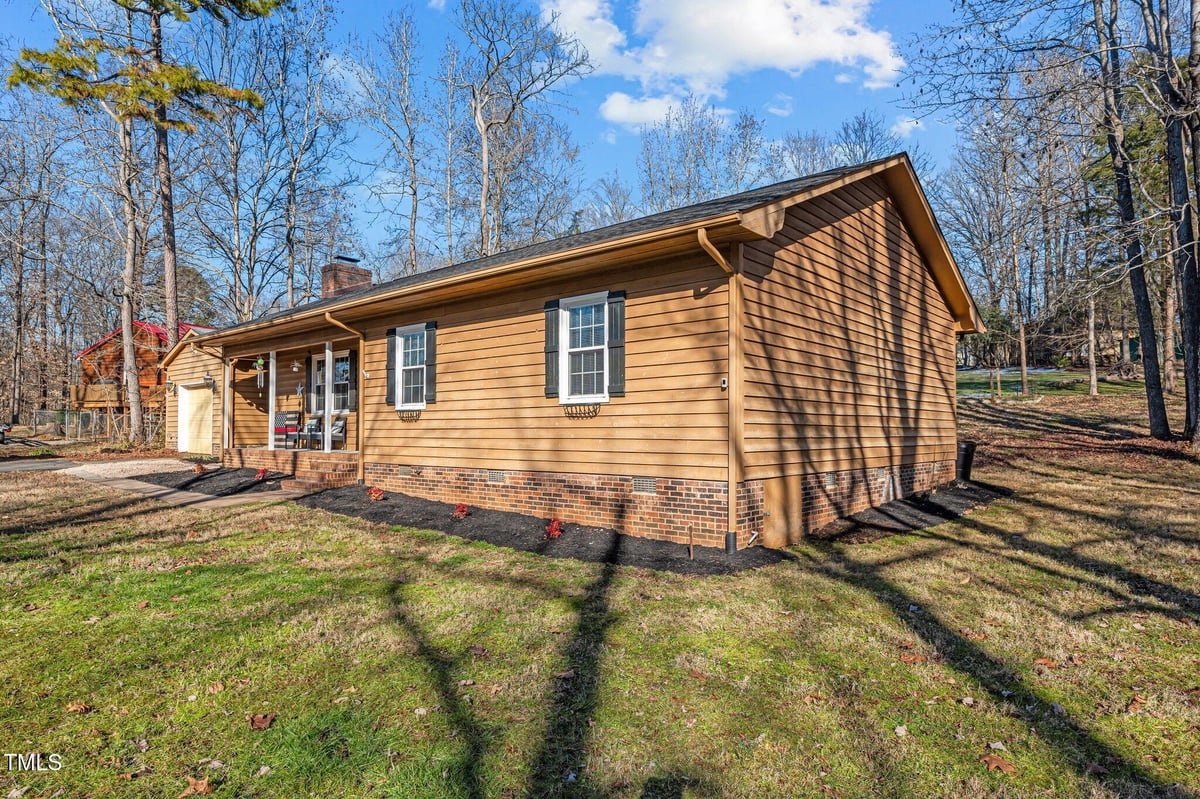 3220 Oakridge Drive, Graham NC 27253