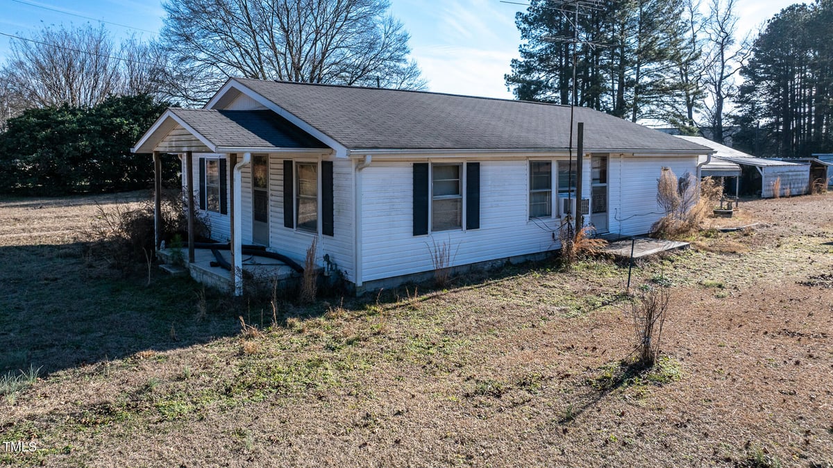 1395 W Noble Street, Selma NC 27576