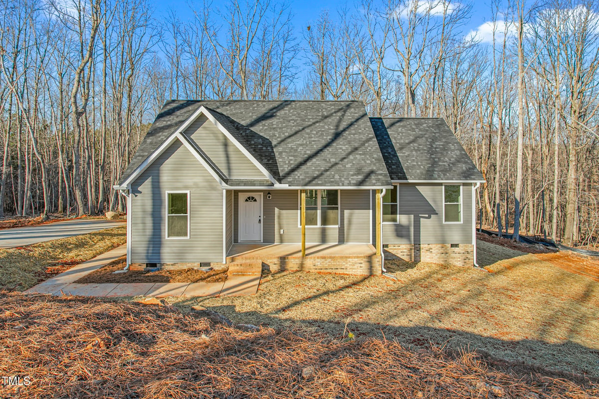 1523 Alta Vista Lane, Graham NC 27253