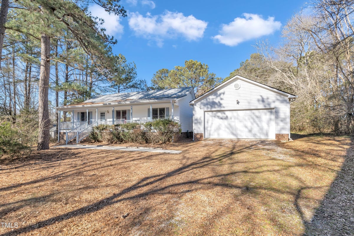 6 Sommerset Drive, Clayton NC 27520