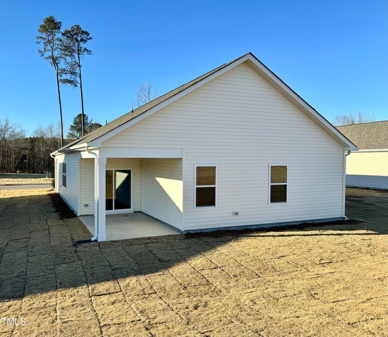 25 Rolling Banks Dr, Louisburg, NC 27549