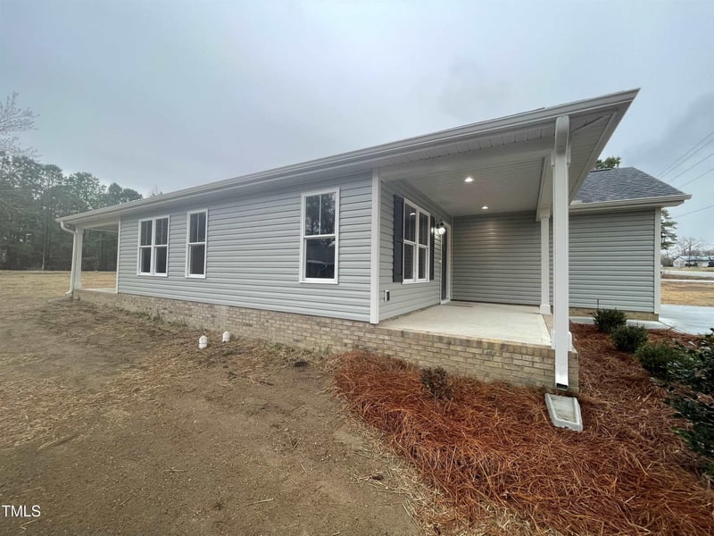 321 S Main Street, Four Oaks NC 27524