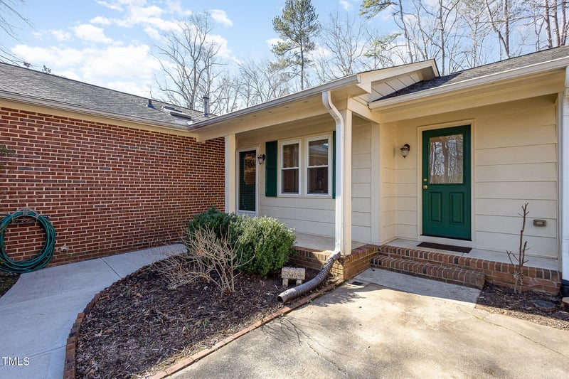 1616 Glengarry Drive, Cary NC 27511