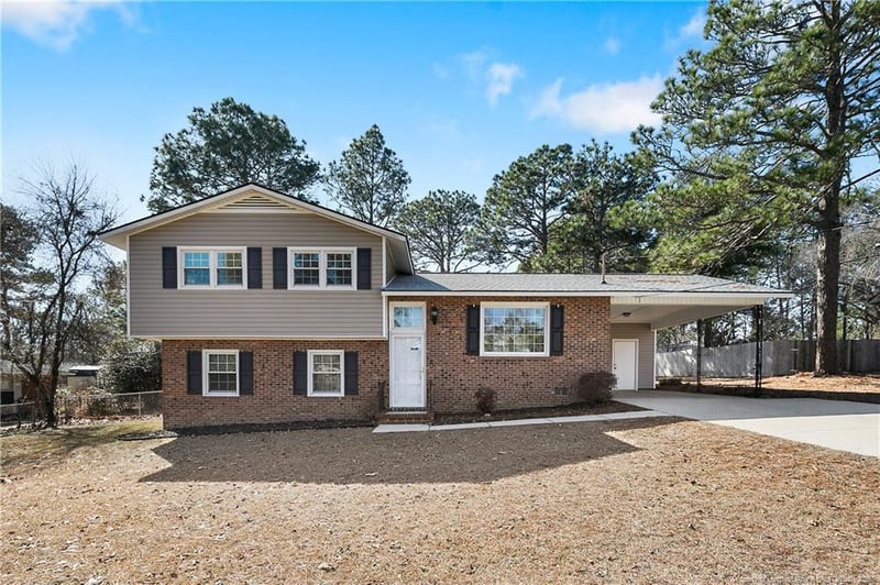 3324 Seven Mountain Dr, Fayetteville, NC 28306