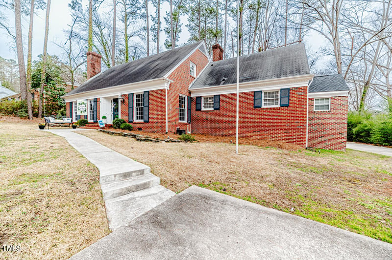 612 W Chisholm Street, Sanford NC 27330