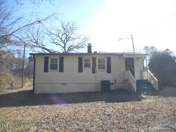 106 W Allen Street, Four Oaks NC 27524