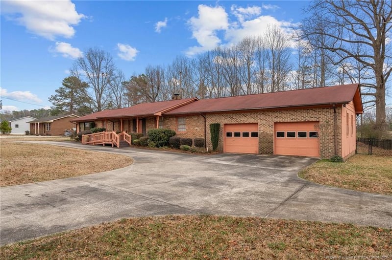 1916 Carr Creek Road, Sanford NC 27332