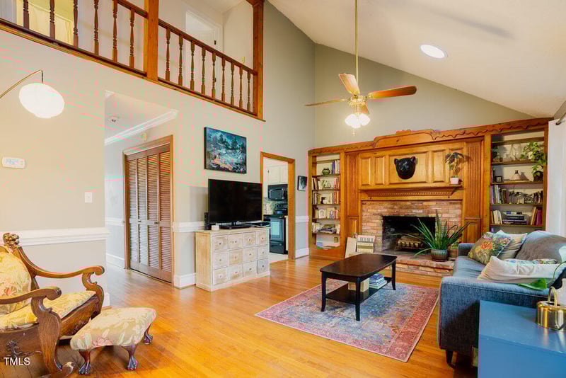 3320 Derbyshire Pl, Raleigh, NC 27604