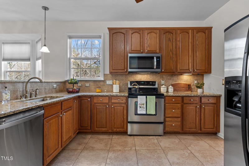 200 Indian Elm Ln, Cary, NC 27519