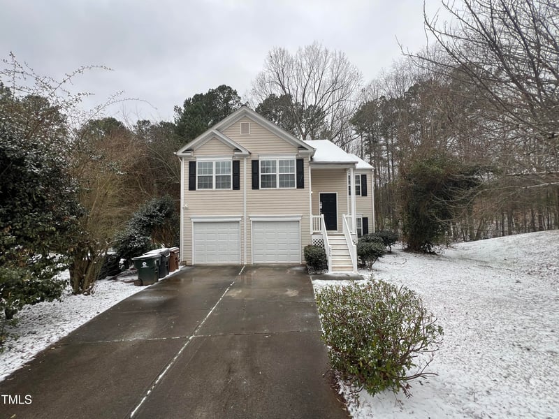 224 Hartshorn Ct, Holly Springs, NC 27540