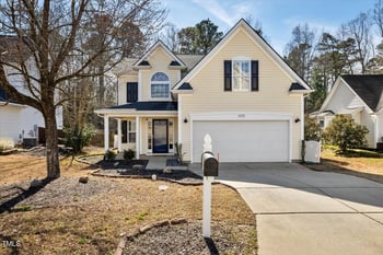 405 Braxman Ln, Holly Springs, NC 27540