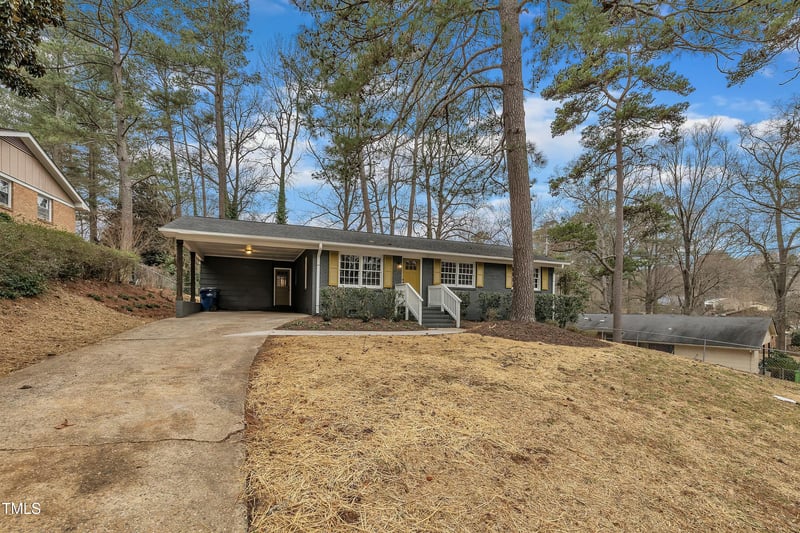 2113 Lawrence Dr, Raleigh, NC 27603