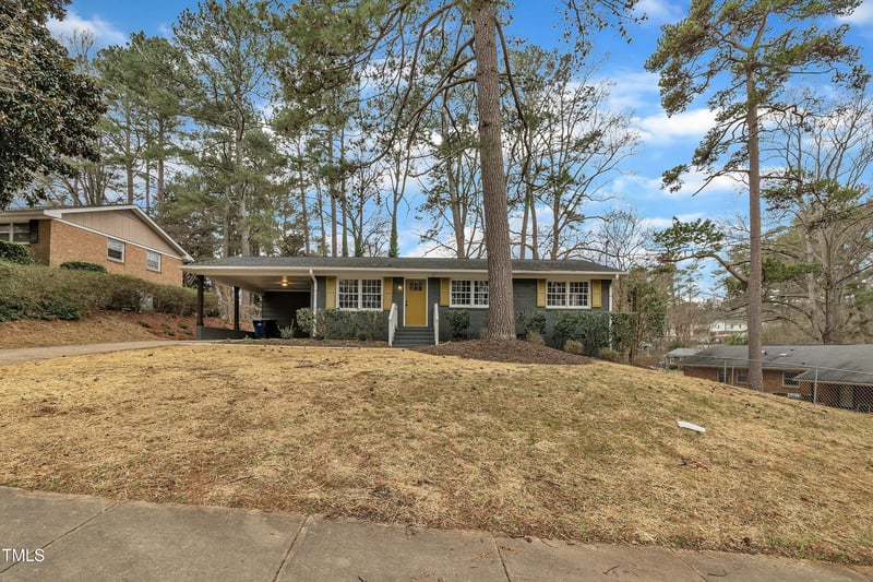 2113 Lawrence Dr, Raleigh, NC 27603