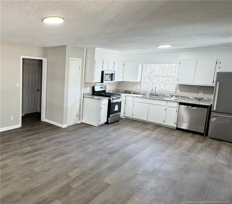2030 Corrinna St, Fayetteville, NC 28301