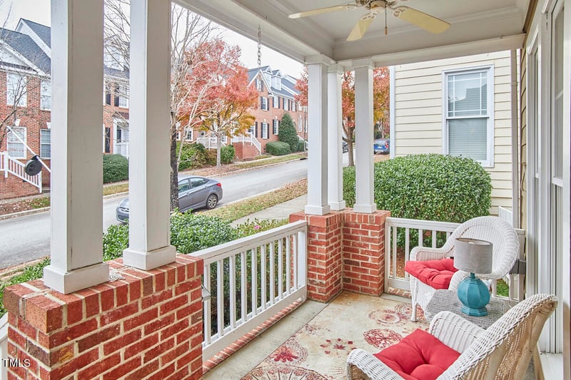 102 Westside Dr, Chapel Hill, NC 27516