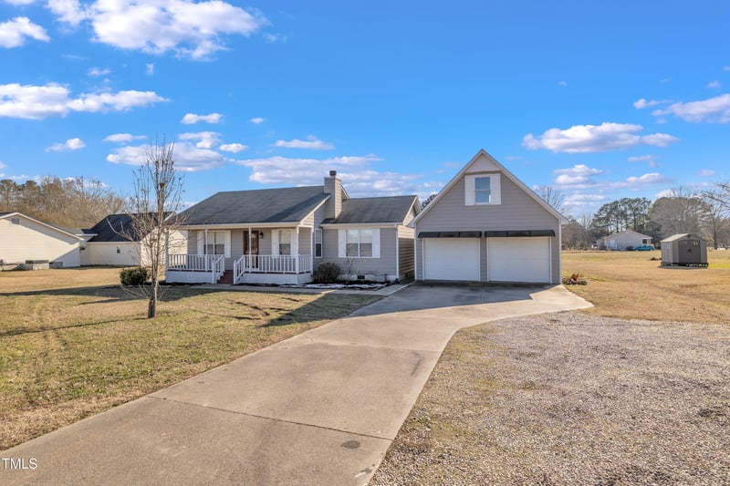 43 Old Halifax Rd, Louisburg, NC 27549