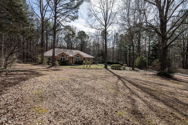 471 Log Barn Rd, Pittsboro, NC 27312