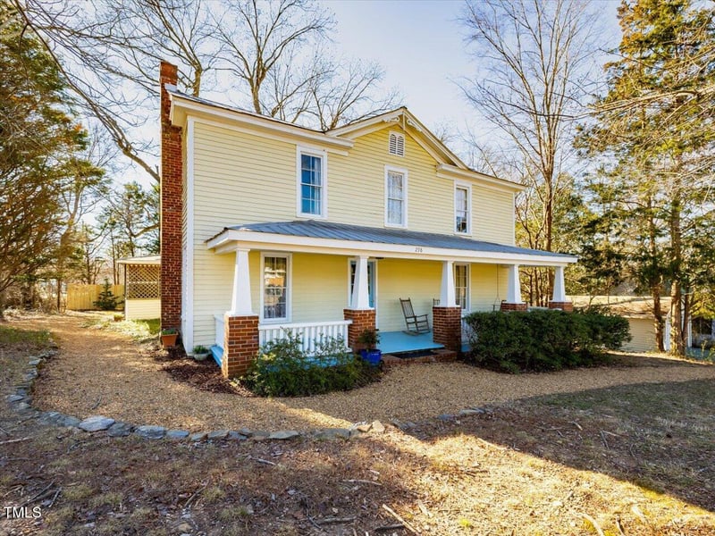 298 Salisbury St, Pittsboro, NC 27312