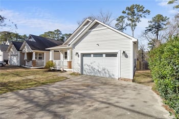 323 Tokay Dr, Fayetteville, NC 28301