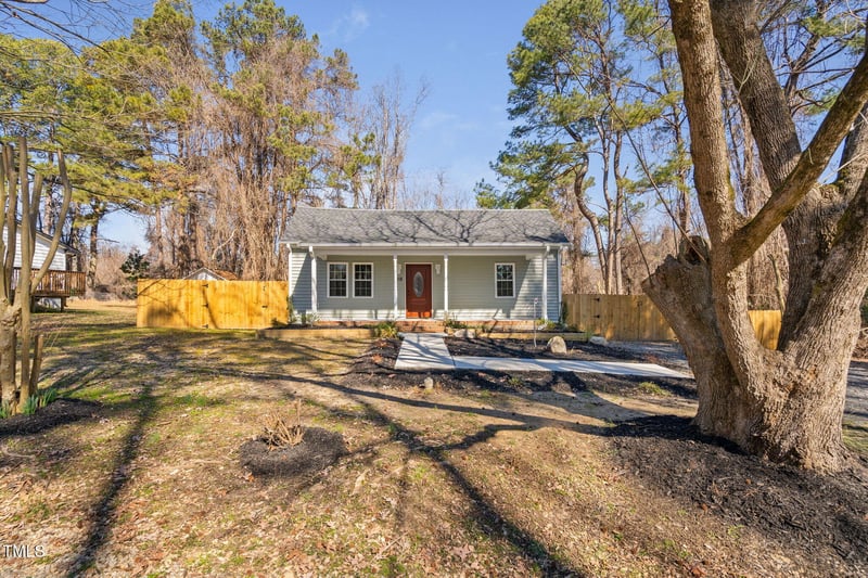 318 Holland Glen St, Fuquay Varina, NC 27526