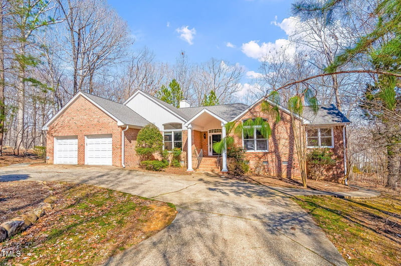 563 Oak Crest Drive Dr, Chapel Hill, NC 27516