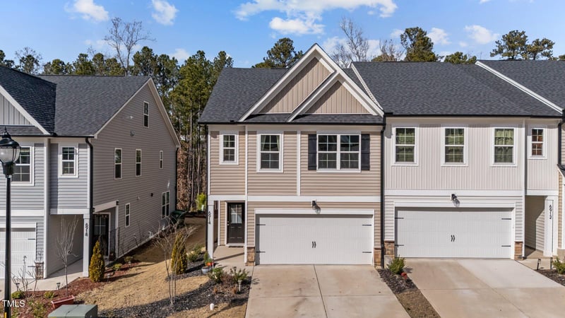 6914 Doddridge Ln, Cary, NC 27519