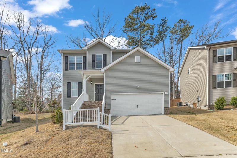 162 Lumber Ct, Clayton, NC 27520