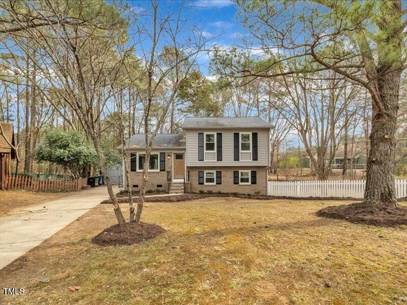 1041 Limerick Ln, Durham, NC 27713