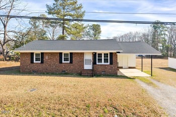 307 Main St, Four Oaks, NC 27524