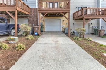 131 Dove Cottage Ln, Cary, NC 27519