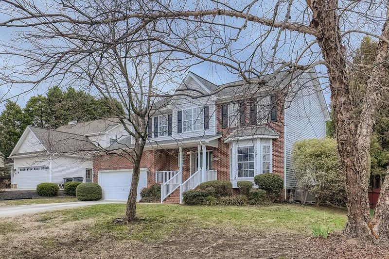 2026 Henniker St, Apex, NC 27523