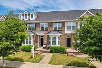2027 Hayes Ln, Holly Springs, NC 27540