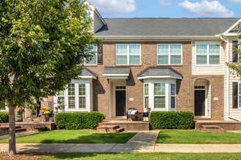 2027 Hayes Ln, Holly Springs, NC 27540
