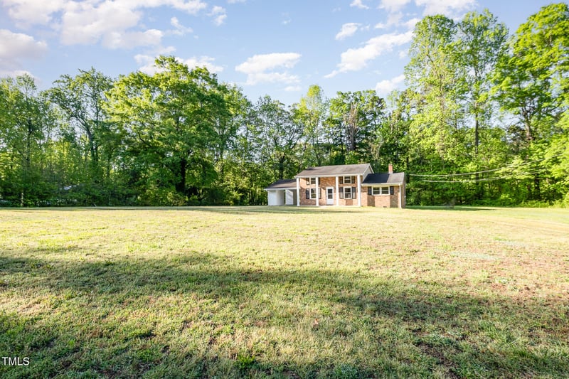 2027 Jefferson Dr, Hillsborough, NC 27278