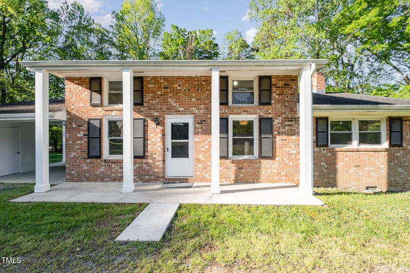 2027 Jefferson Dr, Hillsborough, NC 27278