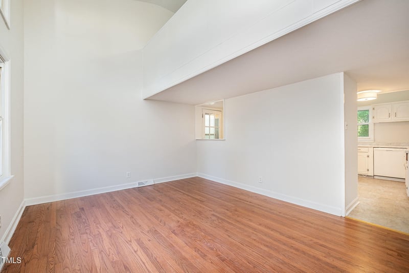 2027 Jefferson Dr, Hillsborough, NC 27278