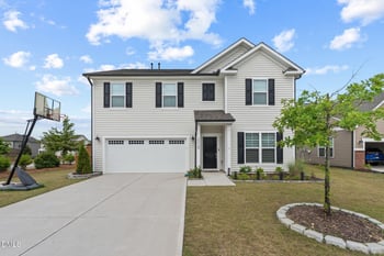 2028 Fox Chapel Pl, Fuquay Varina, NC 27526