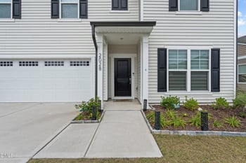 2028 Fox Chapel Pl, Fuquay Varina, NC 27526