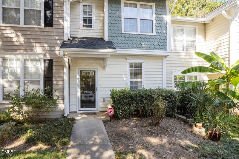 2028 Lost Ln, Raleigh, NC 27603