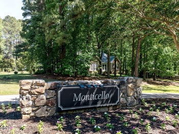 2028 Lovdal Dr, Raleigh, NC 27613