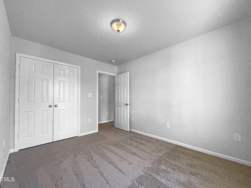 2028 Sir Michael Dr, Hope Mills, NC 28348