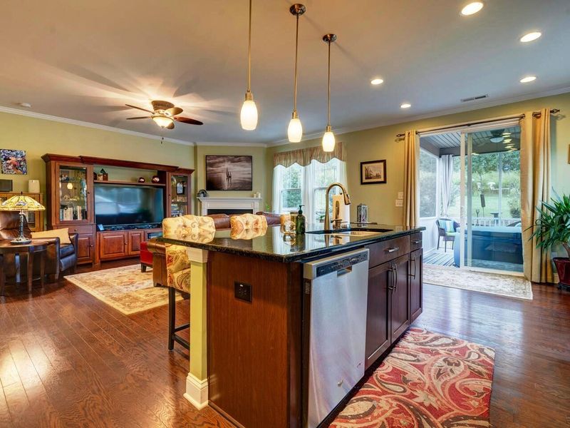 2028 Stanwood Dr, Apex, NC 27502