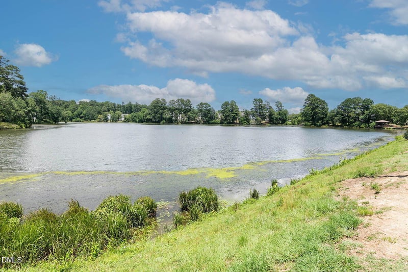 2029 Castle Pines Dr, Raleigh, NC 27604