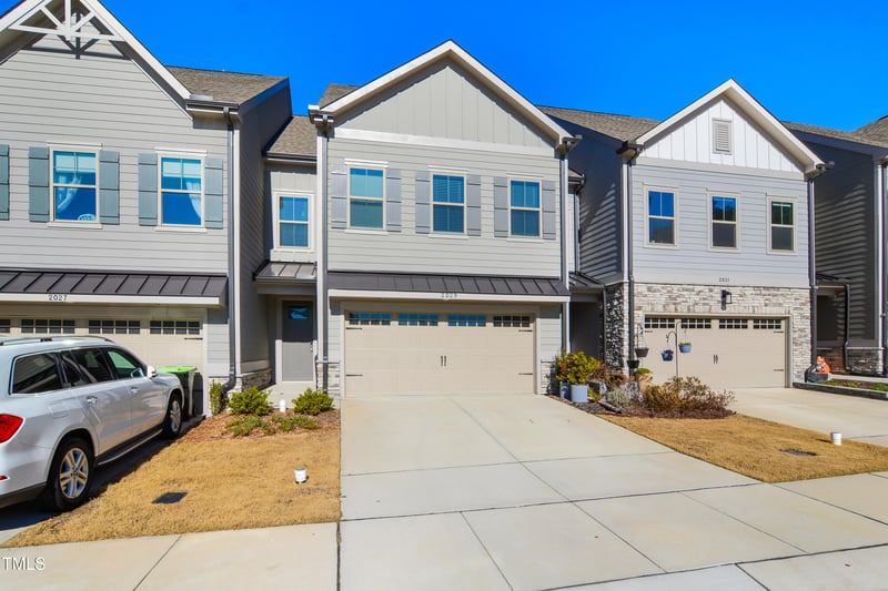 2029 Maggie Valley Dr, Apex, NC 27502