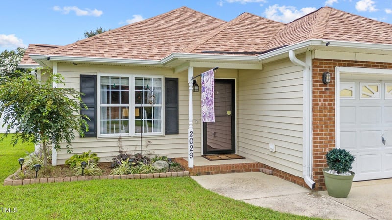 2029 Mckinnon Dr, Clayton, NC 27520