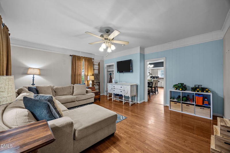 203 11th St, Erwin, NC 28339