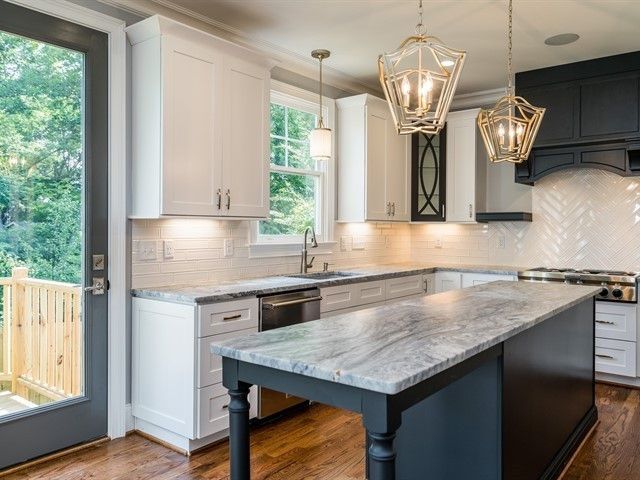 203 12 Georgetown Rd, Raleigh, NC 27608