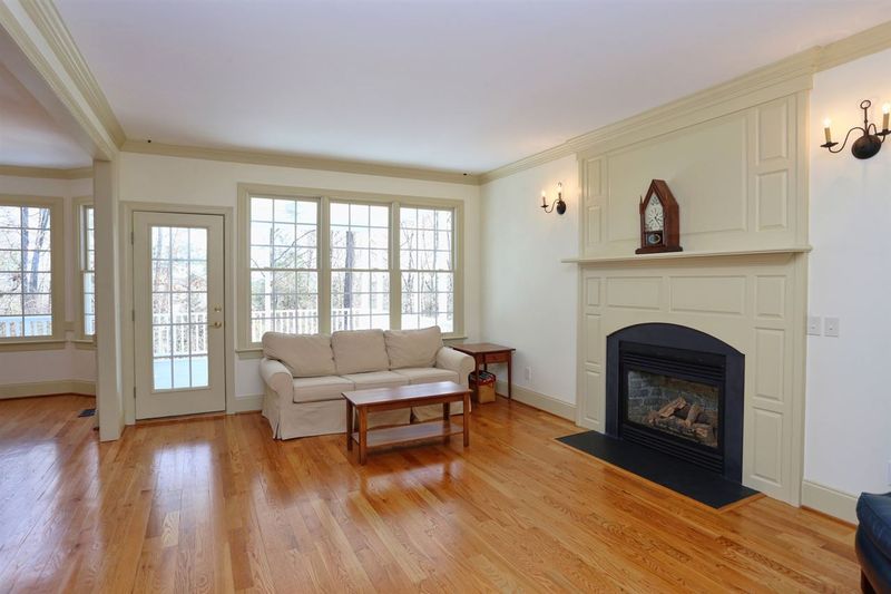 203 Alta Ct, Chapel Hill, NC 27514